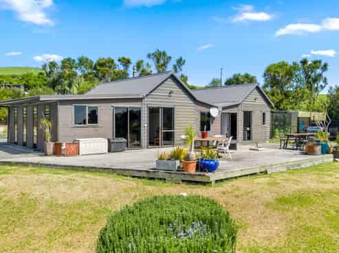 27 Waterview Crescent, Kaiwaka