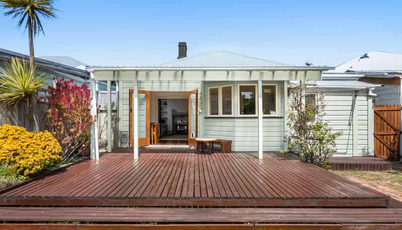 15 Emerson Street, Petone