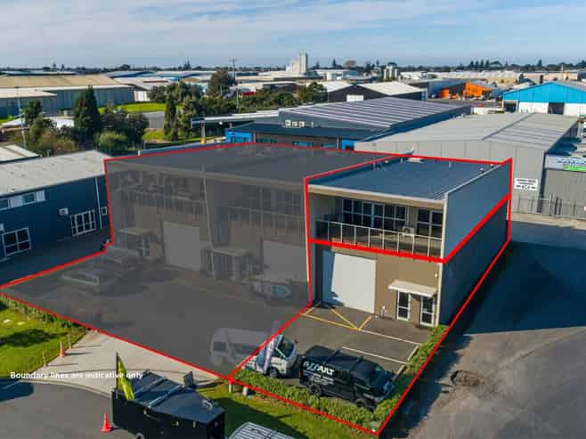 High Stud Warehouse in Central Mount