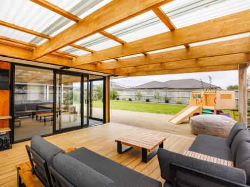 196 Pacific Drive, Fitzherbert