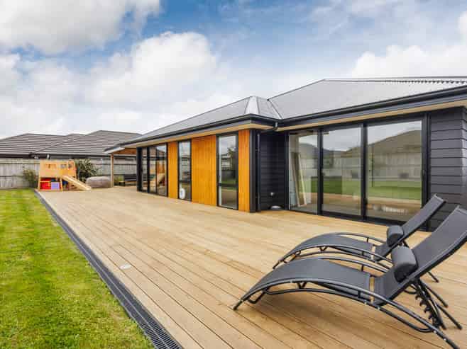 196 Pacific Drive, Fitzherbert