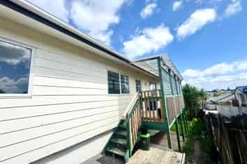 2/103 Hutchinson Avenue, New Lynn