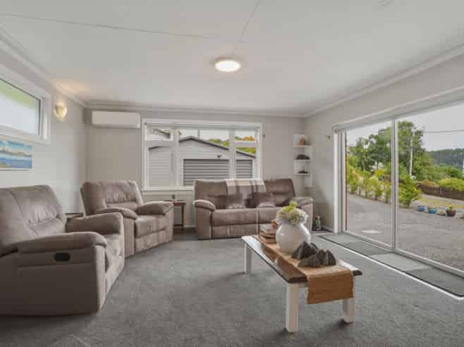 344 Kenmure Road, Kenmure