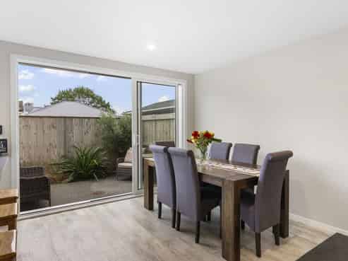 6/41 Main Road, Wainuiomata