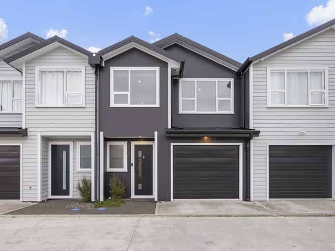 6/41 Main Road, Wainuiomata