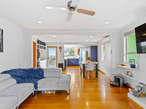 265 Sturges Road, Henderson