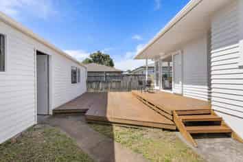 7 Chaucer Place, Blockhouse Bay