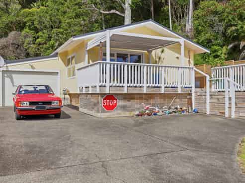 17A Waiwera Road, Waiwera