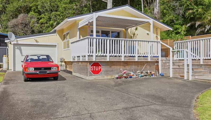 17A Waiwera Road, Waiwera