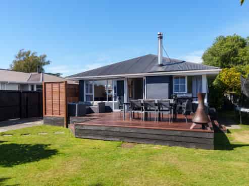 17 Woodend Road, Woodend