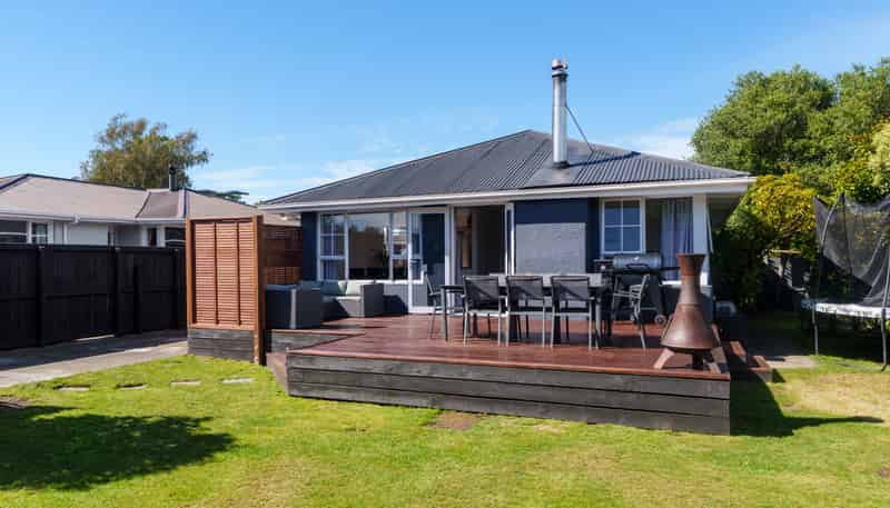 17 Woodend Road, Woodend