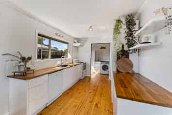 17 Woodend Road, Woodend