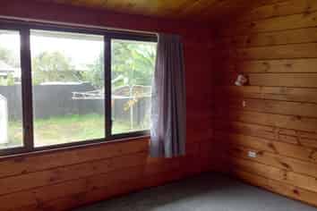 131B Clayton Road, Mangakakahi