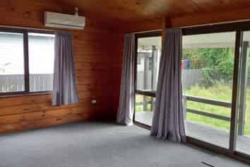 131B Clayton Road, Mangakakahi