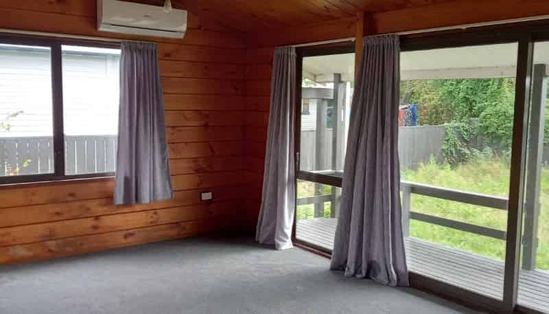 131B Clayton Road, Mangakakahi