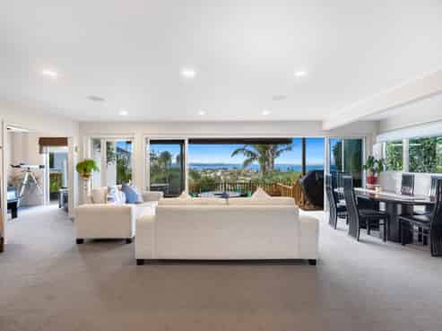 20 Totara Road, Stanmore Bay