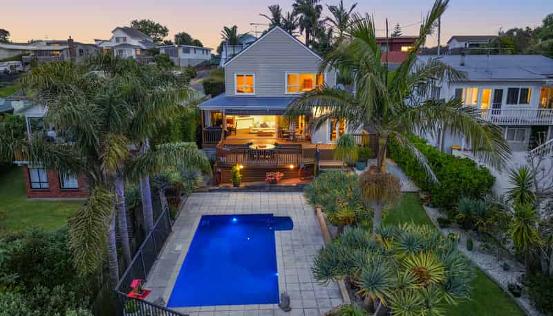 20 Totara Road, Stanmore Bay