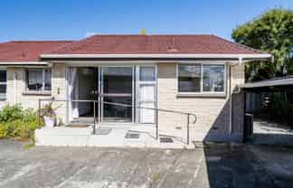 18F Gordon Road, Mosgiel