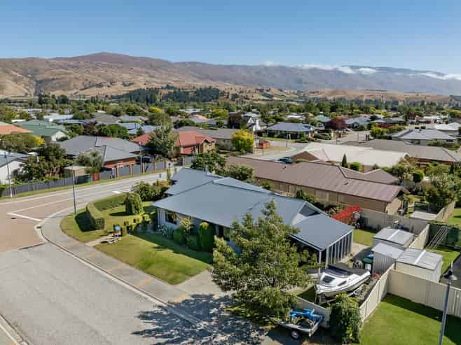 13 Matthews Crescent, Cromwell