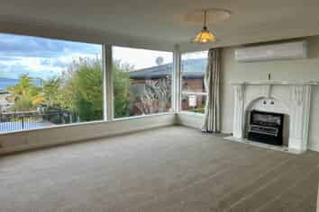 129 East Coast Road, Castor Bay