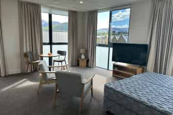 1/12 Twelfth Avenue, Lake Hayes Estate