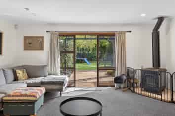 594 Harewood Road, Harewood