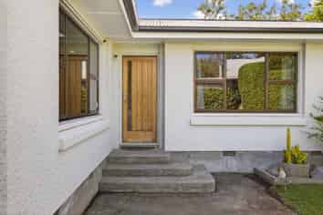 594 Harewood Road, Harewood