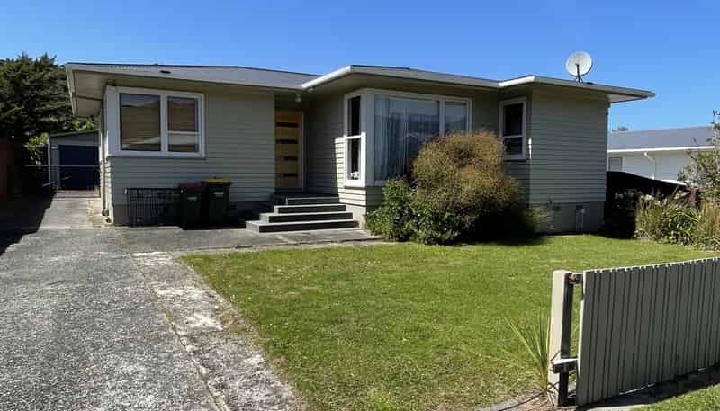 40 Momona Street, Wainuiomata