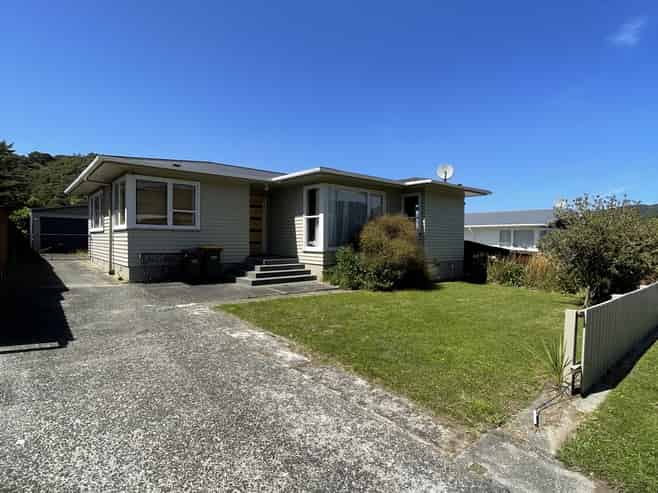 40 Momona Street, Wainuiomata