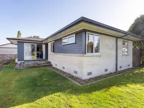 276 Sandwich Road, Saint Andrews