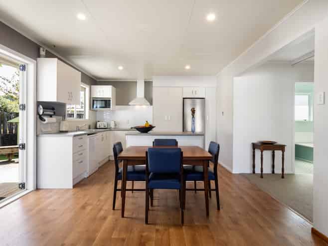 276 Sandwich Road, Saint Andrews