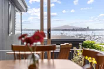 7/99 Shelly Beach Road, Saint Marys Bay