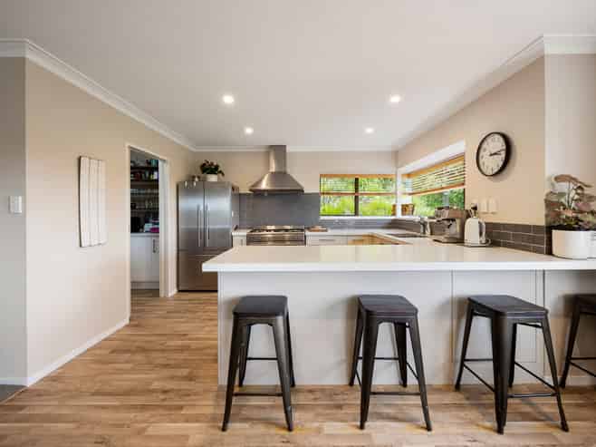 1034b River Road, Queenwood