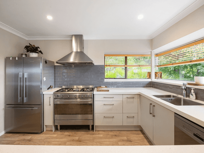 1034b River Road, Queenwood