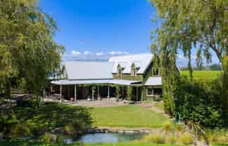 1353 State Highway 6, Renwick