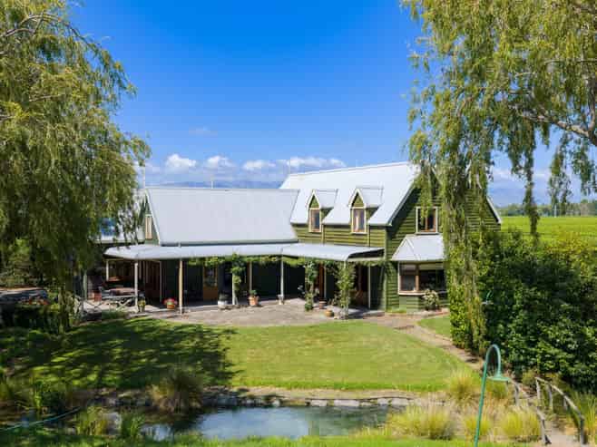 1353 State Highway 6, Renwick