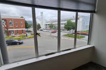 Budget-Friendly Office – 90sqm