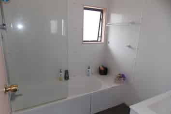 83 Geraldine Crescent, Cloverlea