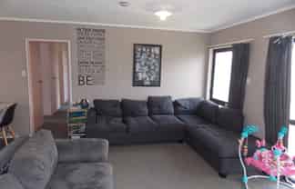 83 Geraldine Crescent, Cloverlea