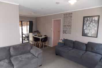 83 Geraldine Crescent, Cloverlea