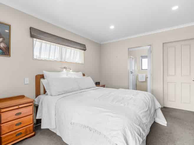 62 Karamea Street, Whalers Gate