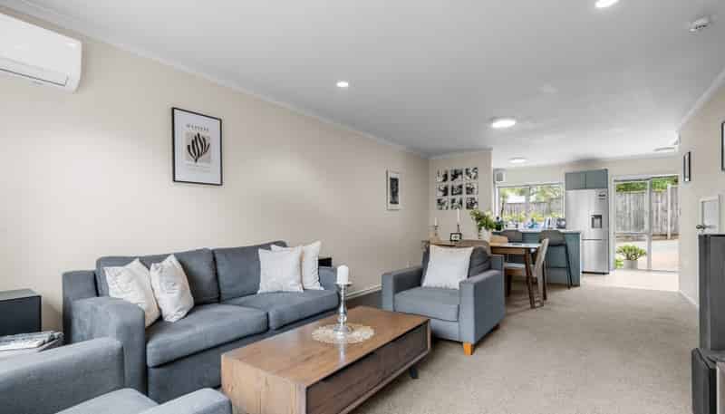 1/55 Verbena Road, Birkdale