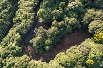 14 La Trobe Track, Karekare