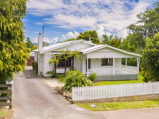 30 Racecourse Road, Waipukurau