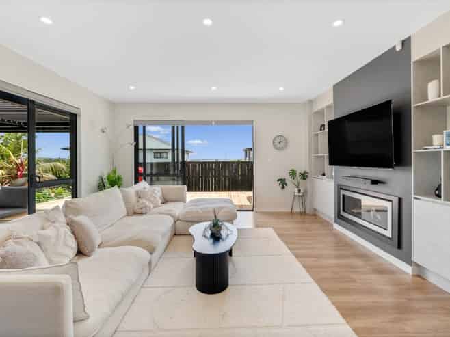 55 Eighth View Avenue, Beachlands