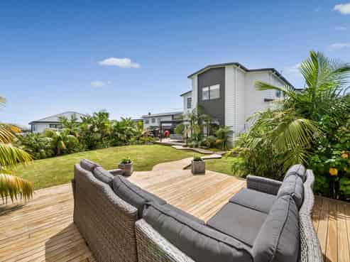 55 Eighth View Avenue, Beachlands