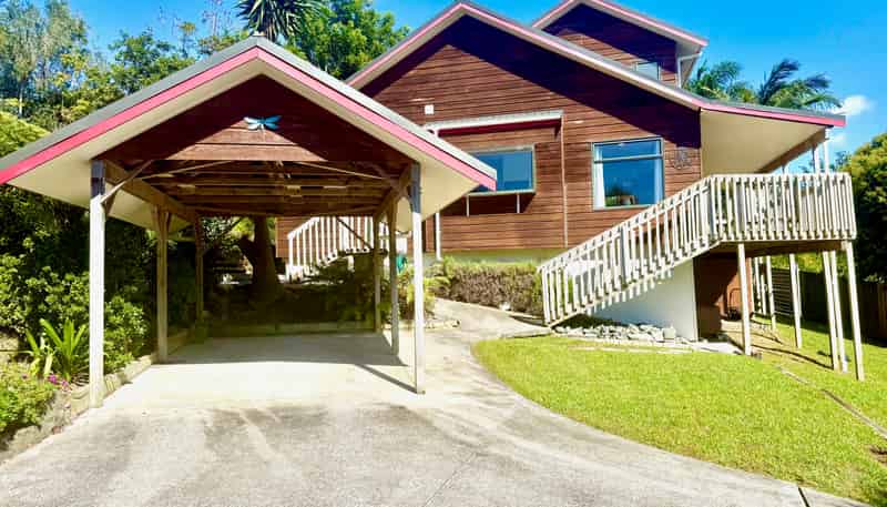 8 Empressa Heights, Helensville