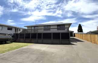 18 Aratapu Street, Waitara