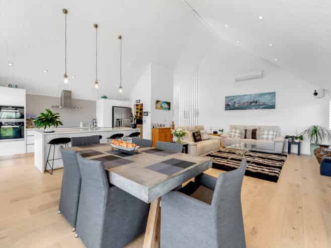 169 Jack Lachlan Drive, Beachlands