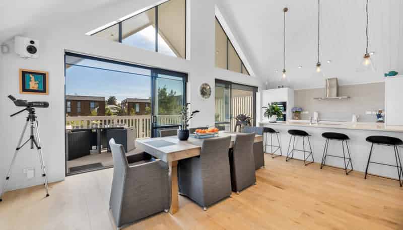 169 Jack Lachlan Drive, Beachlands